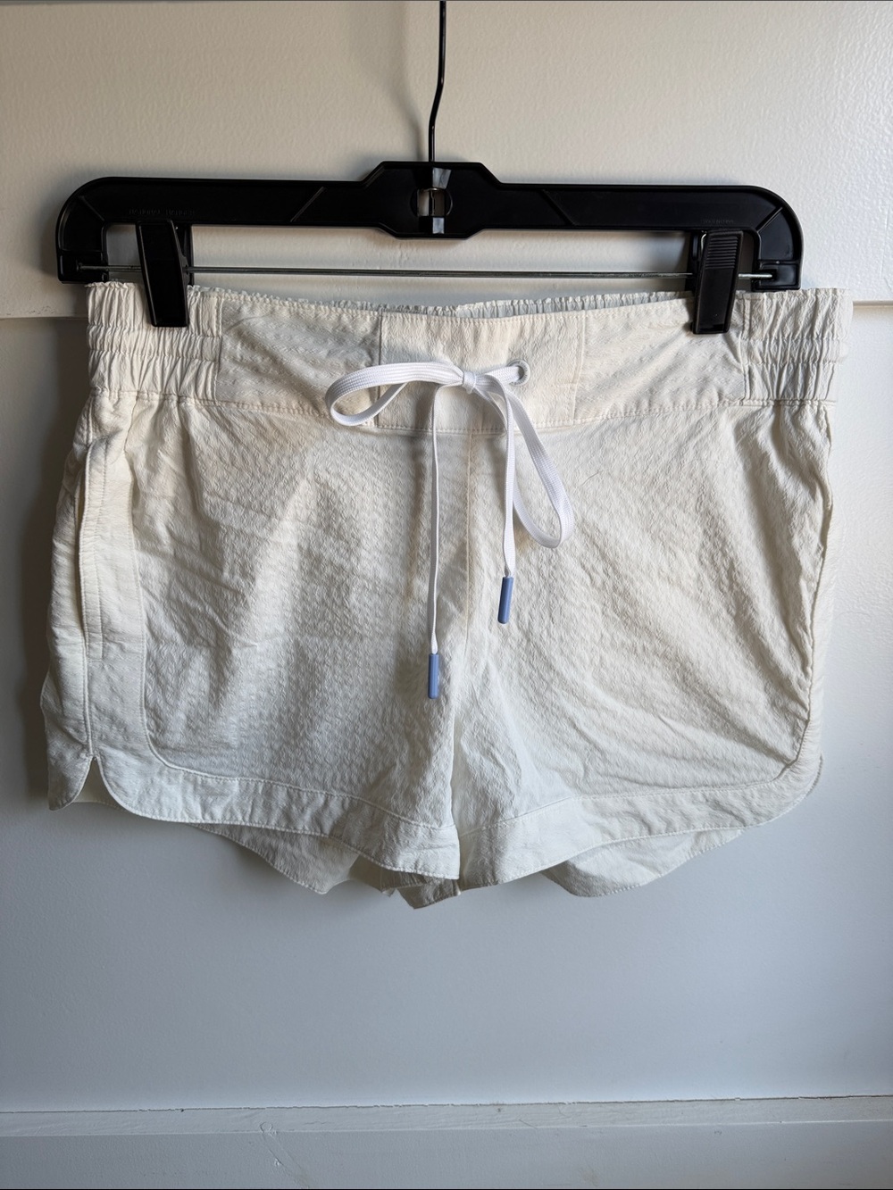 Vineyard Vines White Drawstring Athletic Shorts